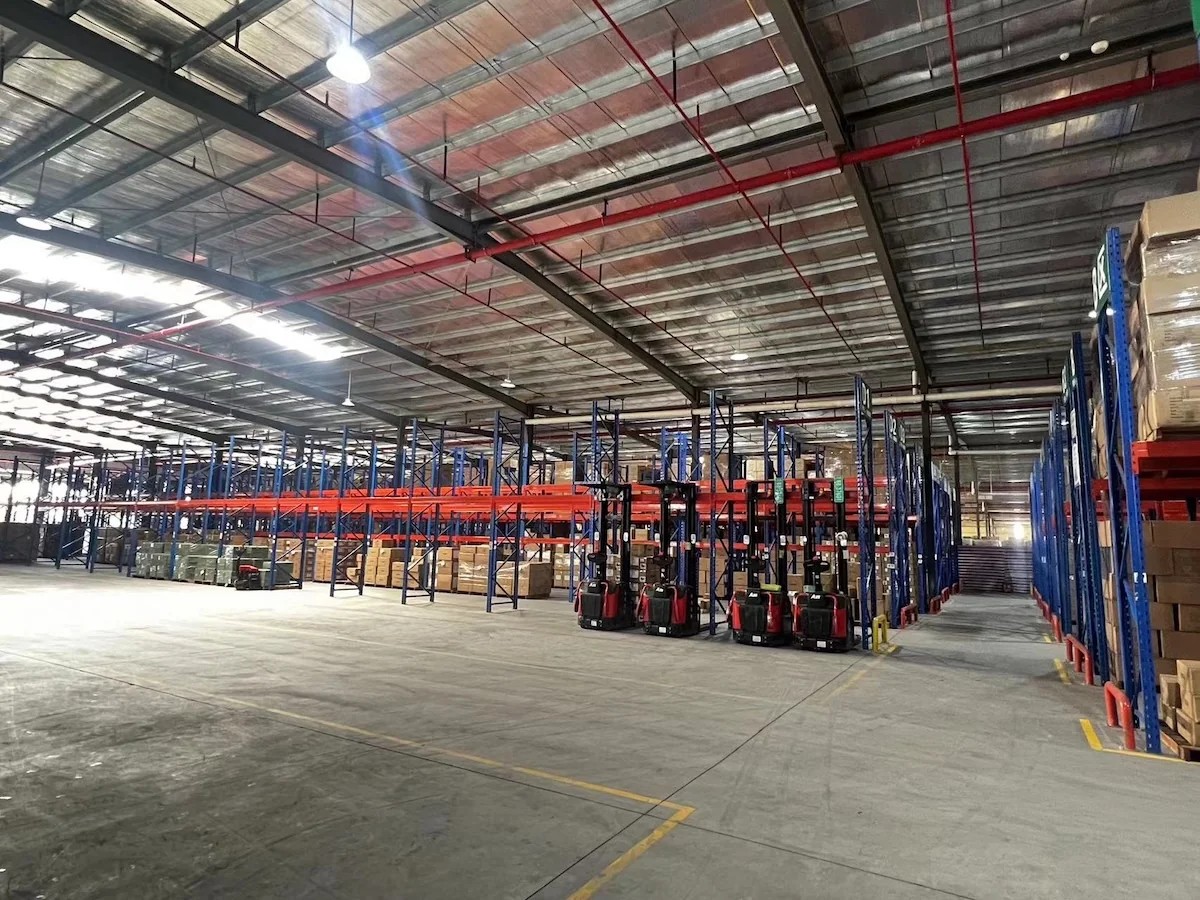 China warehouse consolidation for shipments to the United States